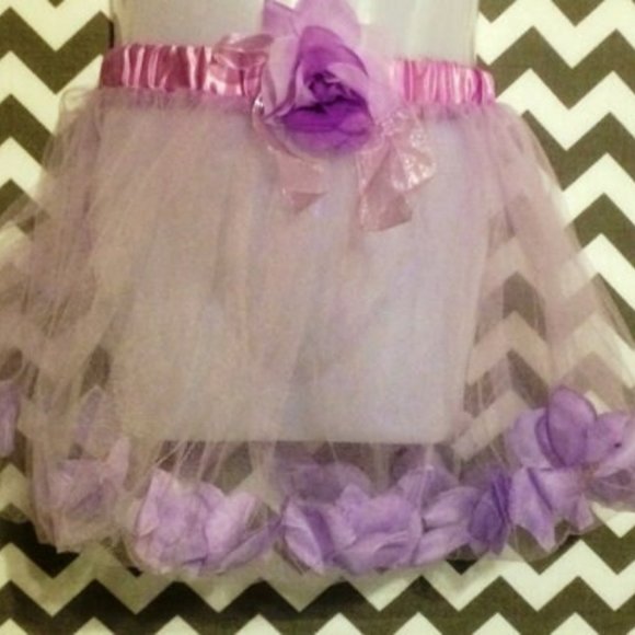 NEW IN PACKAGE *Lavender Ballet Tutu with Rose Petals in Skirt and Rose on Waist - Picture 5 of 6